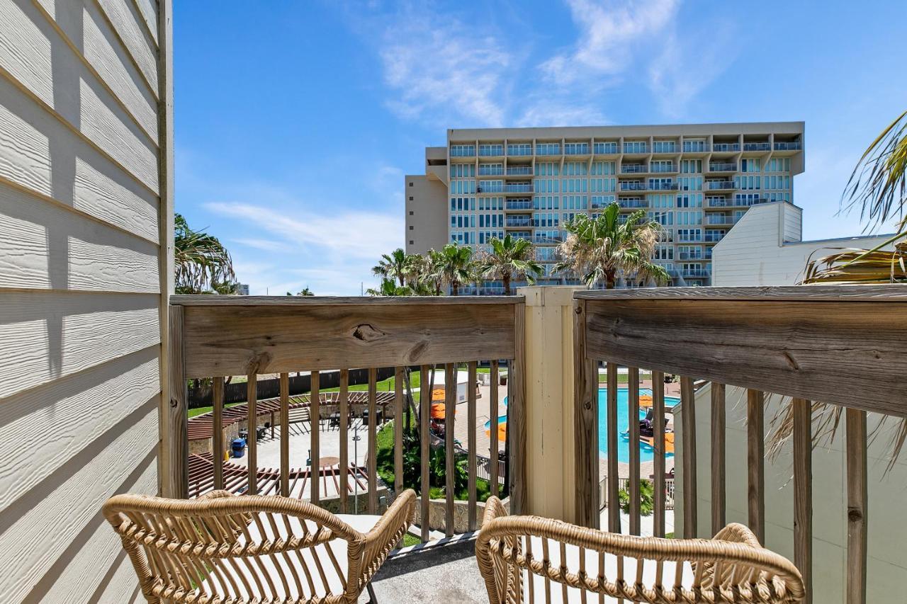 The Ocean Waves Are Calling! Relaxing Setting With Pool View In Beachfront Resort South Padre Island Exterior photo